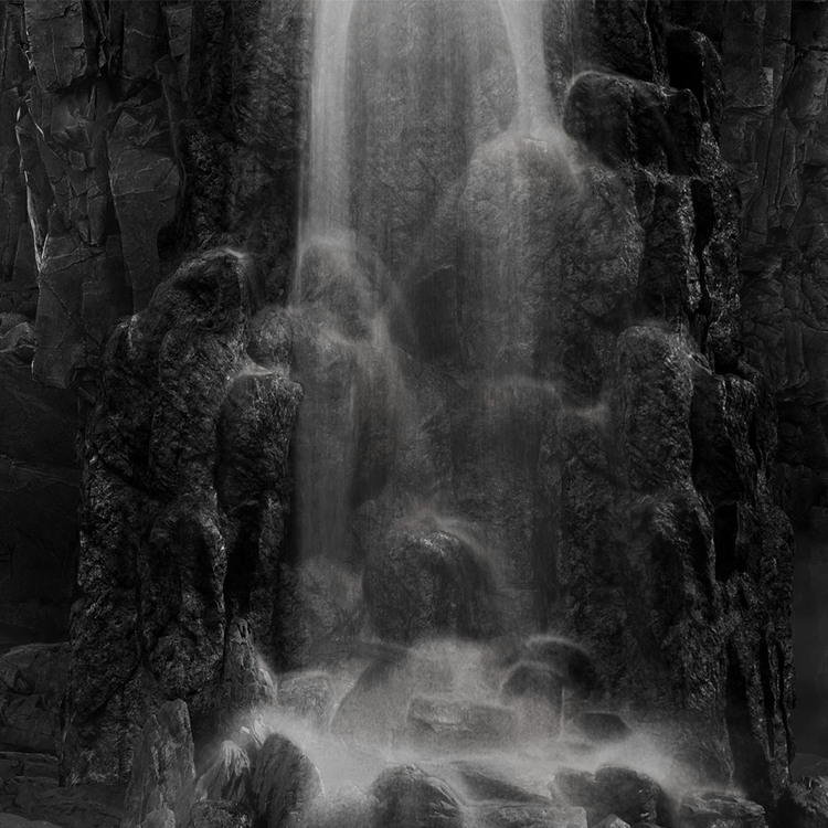 LIGHT OF TIME : WATERFALL